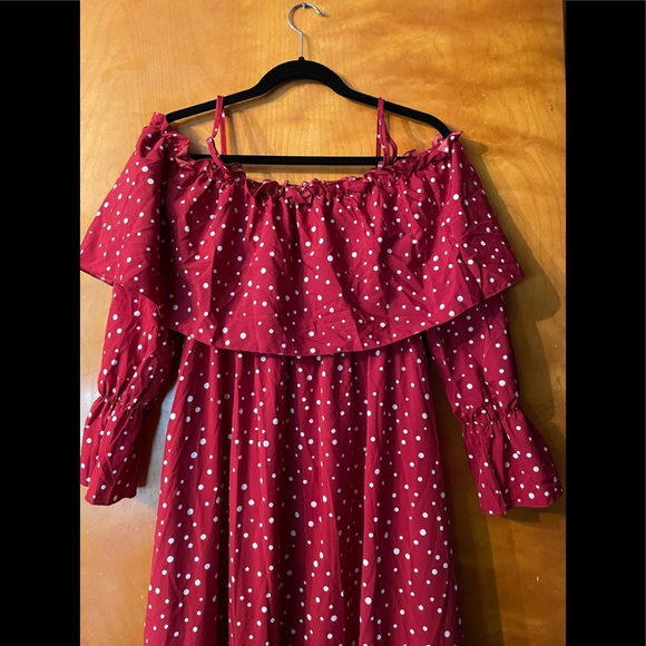 Boohoo Polka Dot Cold Shoulder Ruffle Maxi Dress🖤 - Picture 7 of 11